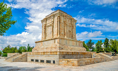 تور مشهد با قطار اصفهان